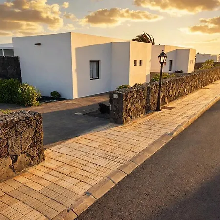 Villa Neptuno With Private Pool, Sea View, Smart-tv Free Wifi *